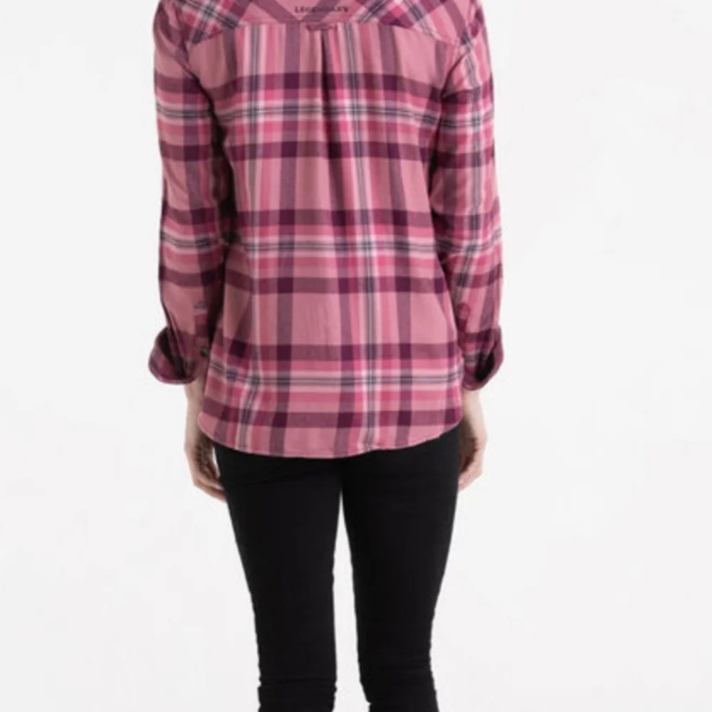 Legendary Whitetails Soft Rayon Blend Flannel Shirt - Picture 2 of 6